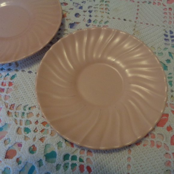 VINTAGE FRANCISCAN 2 SALMON COLORED SAUCERS - Picture 6 of 6